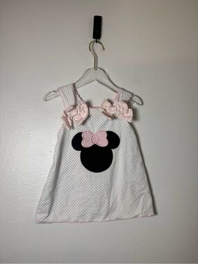 THE SMOCKED FLAMINGO Pink Mouse Applique Bow Top